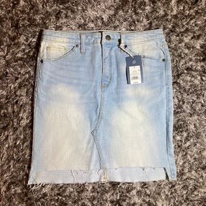 NWT Jean skirt (Women’s)